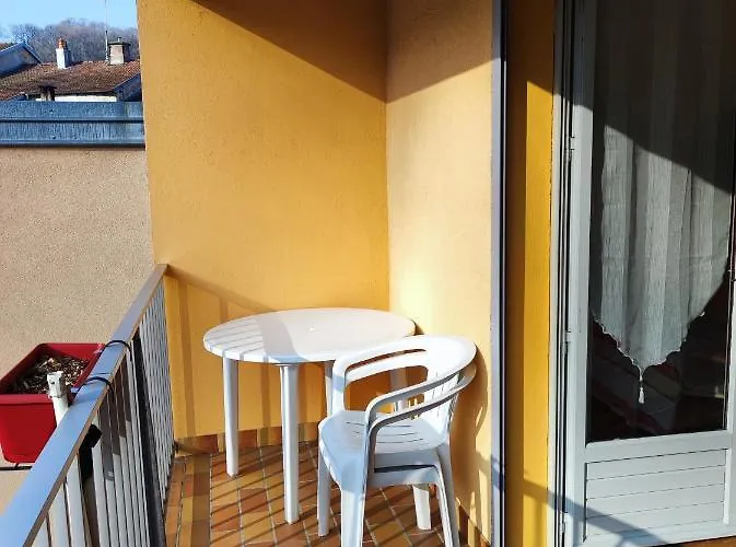 L'alexandra 2 Etoiles Bourbonne-les-Bains